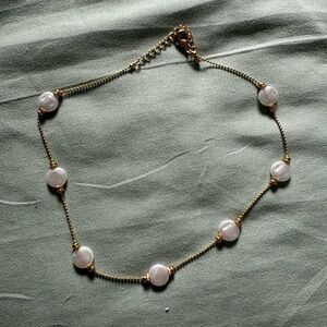 gold and pearl choker necklace